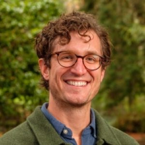 Tim Bowles headshot